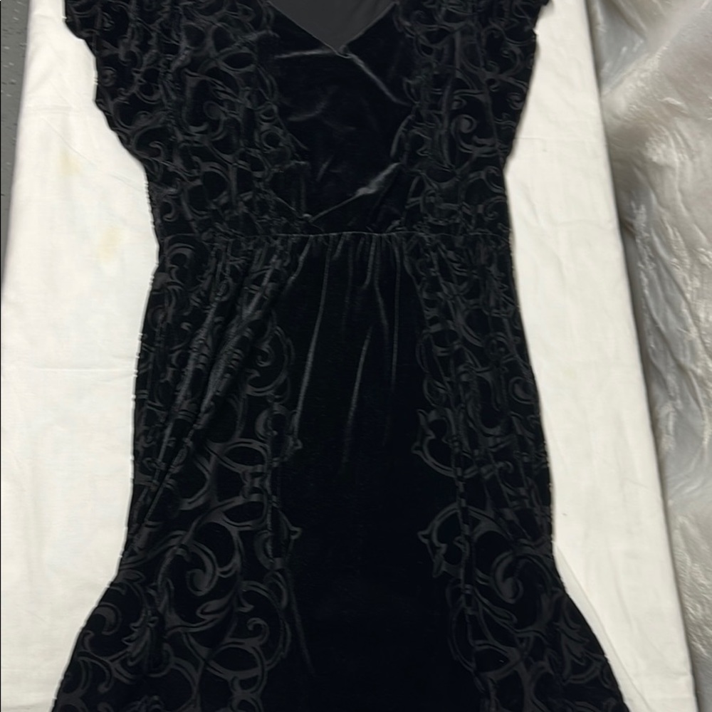 Scroll print velvet midi dress